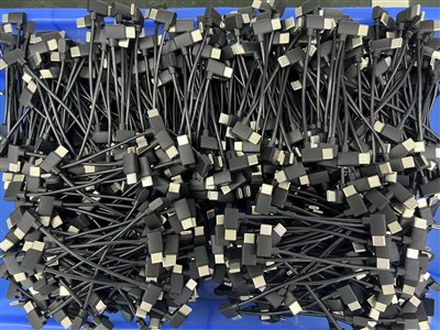 30000 PCS USB-C Ke USB-C Dengan Tekukan 90 Derajat